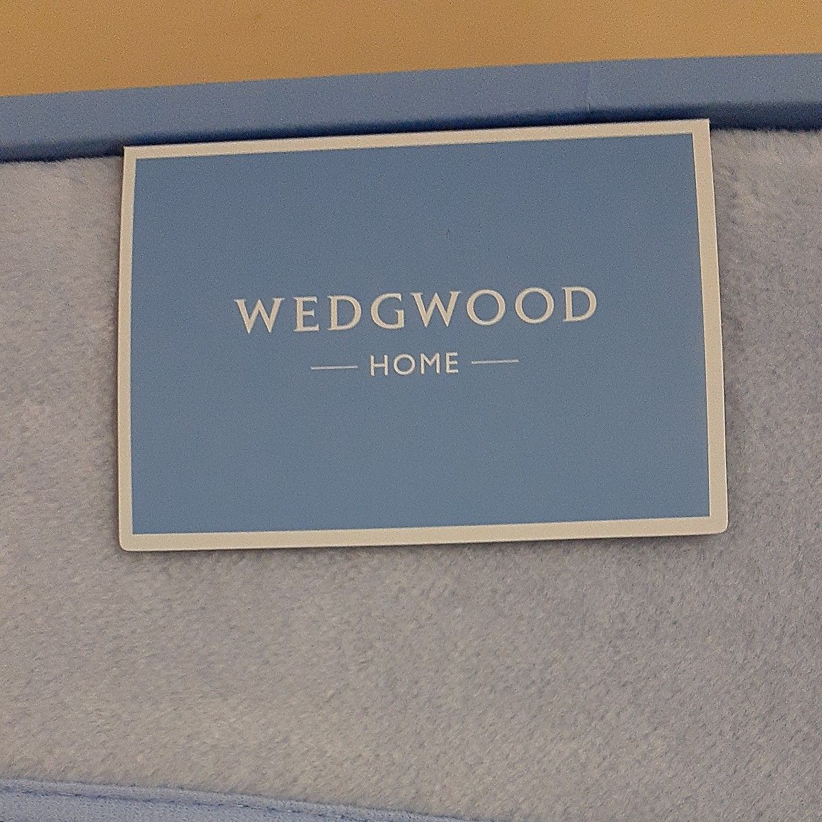 西川 　WEDGWOOD　 ウェッジウッド アクリルニューマイヤー毛布　シングルサイズ　日本製　箱無しで発送させて頂きます