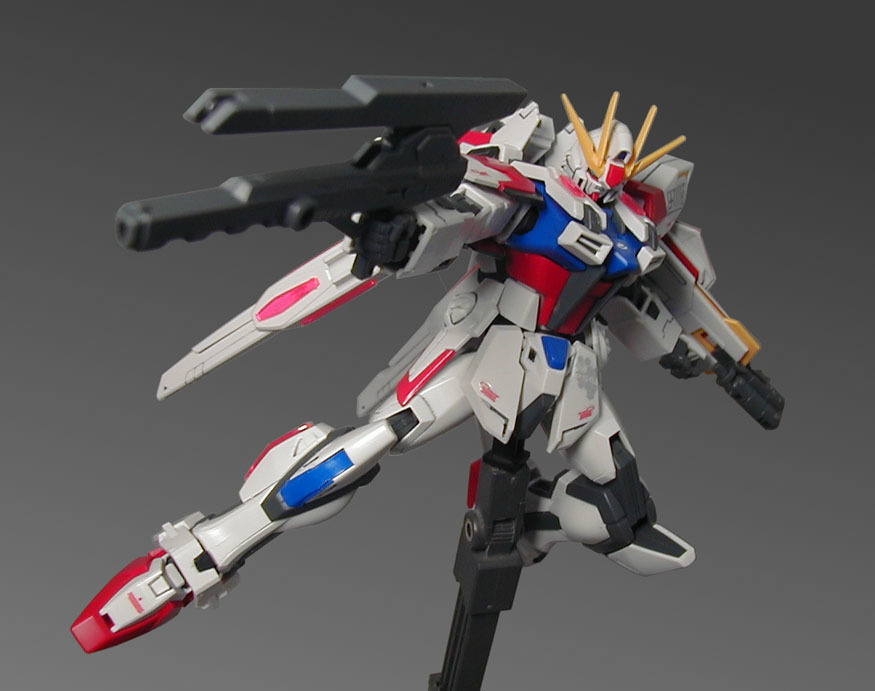 HGBF 1/144　スタービルドストライク ガンダム 【 塗装完成品 】/ ガンダム ビルドファイターズ_画像2