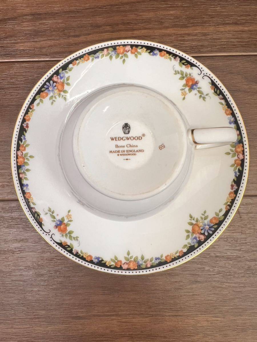 ■ C-970 WEDGWOOD ウェッジウッド ボーンチャイナ OSBORNE オズボーン ティーカップ カップ ソーサー 2客セット 現状品_画像5