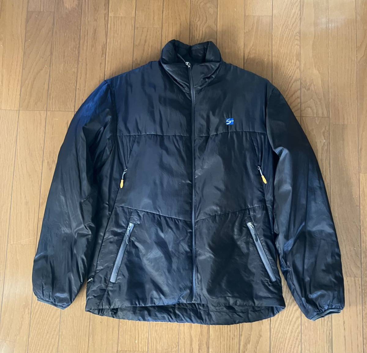 中古品美品】ファイントラック finetrack ポリゴン4ジャケット S 中古品美品】ファイントラック finetrack ポリゴン4ジャケット S