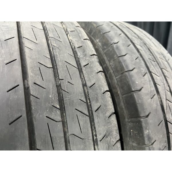 ファルケン W11 195/80R15 107/105N LT ホワイトレター 日本製 2本SET◇2022年製5分山オンロードタイヤ◇中古 数カ所に傷あり◇手渡し可_画像3