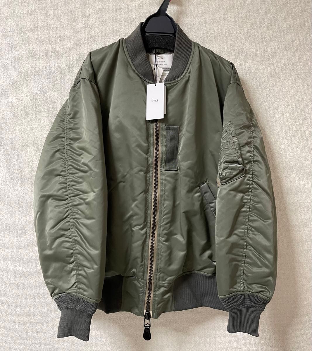 今期新品タグ付 HYKE ハイク TYPE MA-1 ジャケット M サイズ2 今期新品タグ付 HYKE ハイク TYPE MA-1 ジャケット M サイズ2