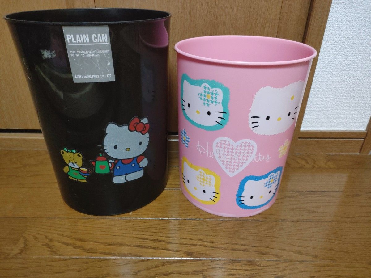 サンリオ ハローキティ ゴミ箱 2個セット 平成サンリオ レトロ サンリオ ハローキティ ゴミ箱 2個セット 平成サンリオ レトロ
