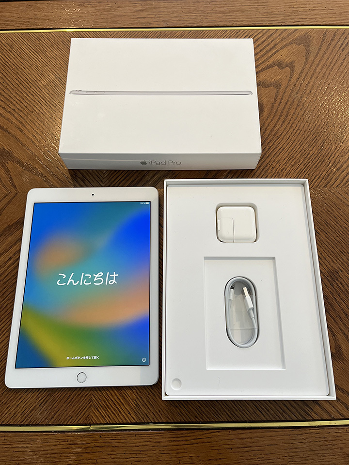 美品●iPad Pro 9.7インチ Wi-Fiモデル 128GB A1673 MLMW2J/A シルバー●中古_画像1