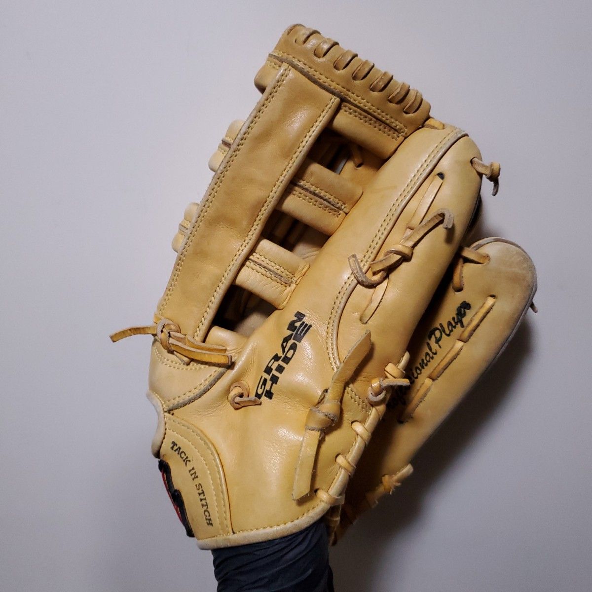 超貴重品】阪神タイガース亀山努プロ選手支給グローブゼットZETT 超貴重品】阪神タイガース亀山努プロ選手支給グローブゼットZETT