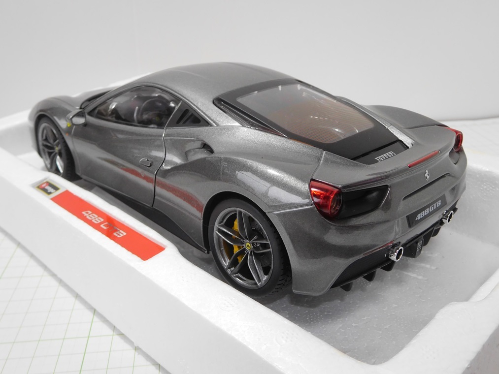 ◎ブラーゴ1/18　フェラーリ 　488GTB　グレーメタリック_画像6