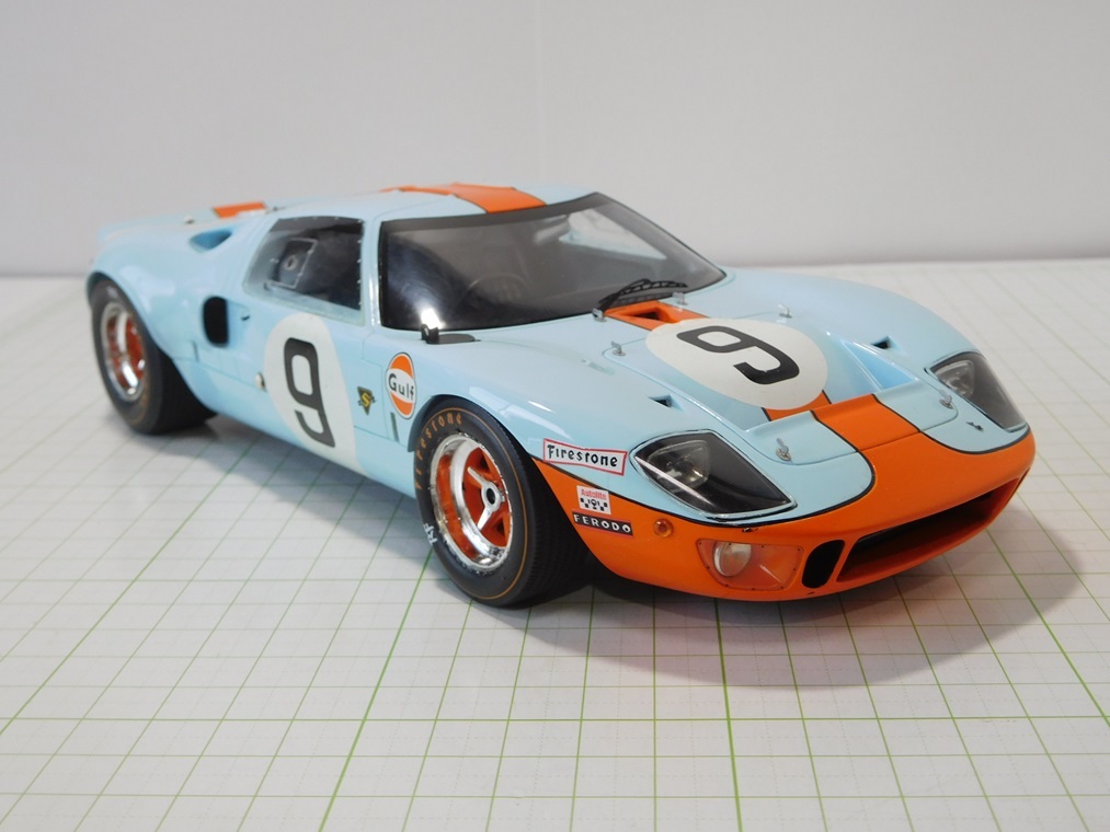 ◎スパーク1/18　フォード　GT40　No.9 1968. ルマン優勝モデル（難あり）_画像5