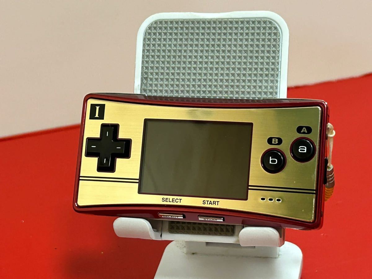 任天堂 Nintendo GAME BOY micro OXY-001 / ニンテンドー ゲームボーイミクロ ファミコンカラー / 本体/ 動作確認済み/_画像2