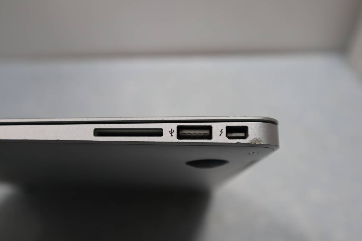 D0635 Y L Apple MacBook Air A1466 _画像5