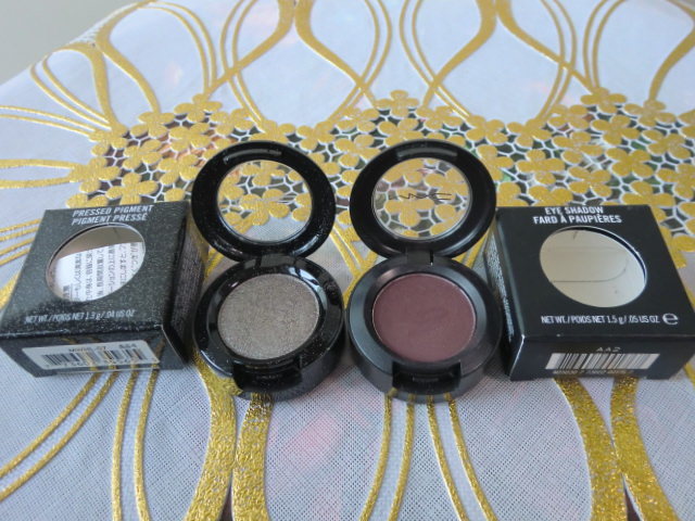 * last price cut * as good as new *MAC Mac Christmas limitation color lame I color 2 point set what color also join ..* stamp *