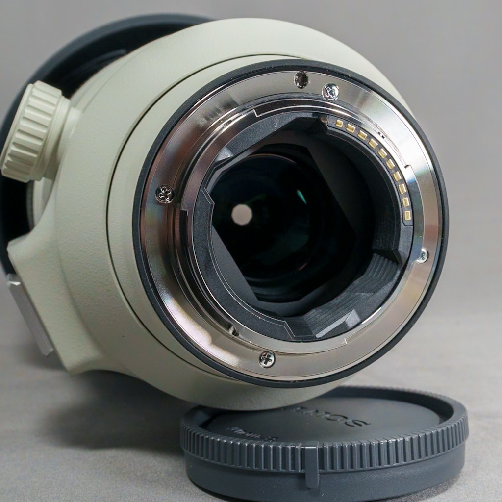 SONY FE 100-400mm F4.5-5.6 GM OSS SEL100400GM 保護フィルター レンズカバー フードカバー付 ソニー　望遠レンズ　美品_画像5