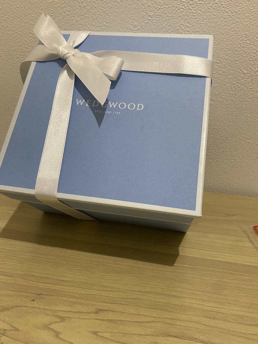 [ empty box WEDGWOOD] present for ribbon attaching 16.5×16.5×10 centimeter beautiful goods ultimate superior article 