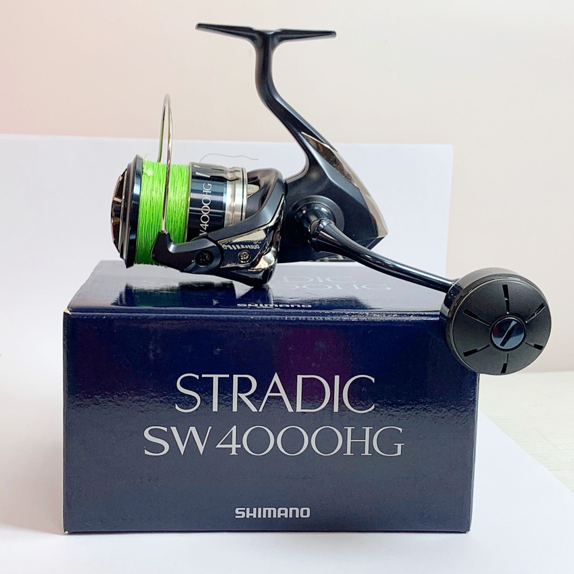 ★★ SHIMANO シマノ 20ストラディックSW 4000HG スピニングリール 04241 箱 やや傷や汚れあり