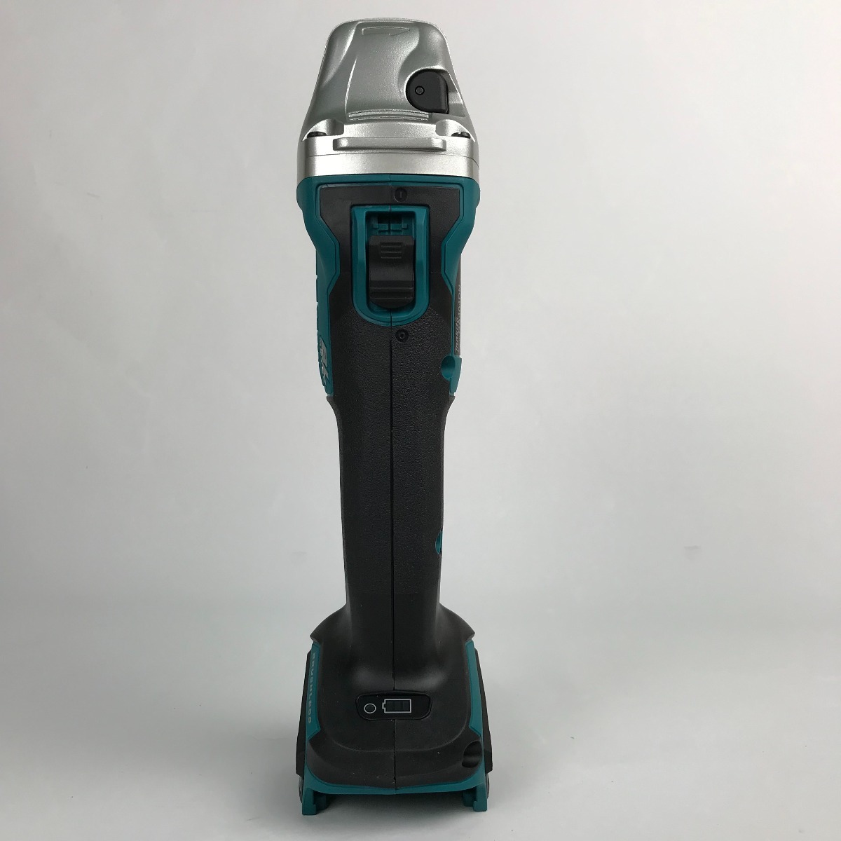 ■■ MAKITA マキタ 100mm 充電式ディスクグラインダ 1800mm 充電式ディスクグラインダ 18V GA404DZN 目立った傷や汚れなし_画像5