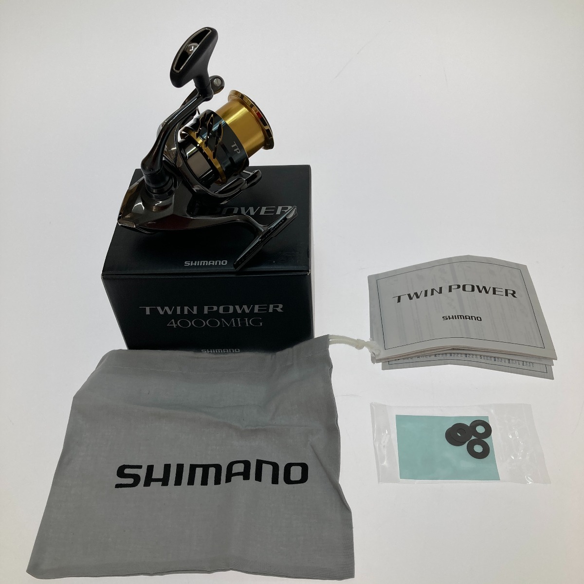 □□ SHIMANO シマノ 20 ツインパワー 4000MHG 04146 やや傷や汚れあり