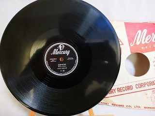 SP盤レコード(78RPM) ローラ・アメチエ「コピー・キャット」/ジョージア・ギブス「グッド・モーニング・ミスター・エコー」MERCURY J30_画像2