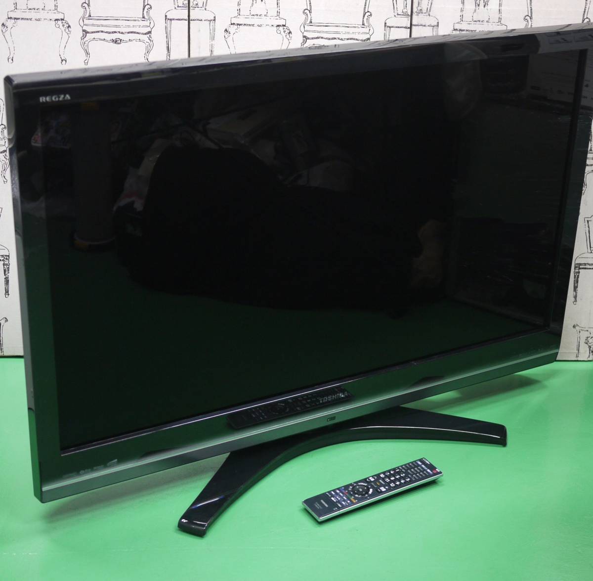 東芝 42V型 フルハイビジョン 液晶 テレビ 42Z8000 2009年 フルHD搭載 USB外付けHDD録画対応 2チューナー搭載 2番組同時録画対応 42インチ_画像1