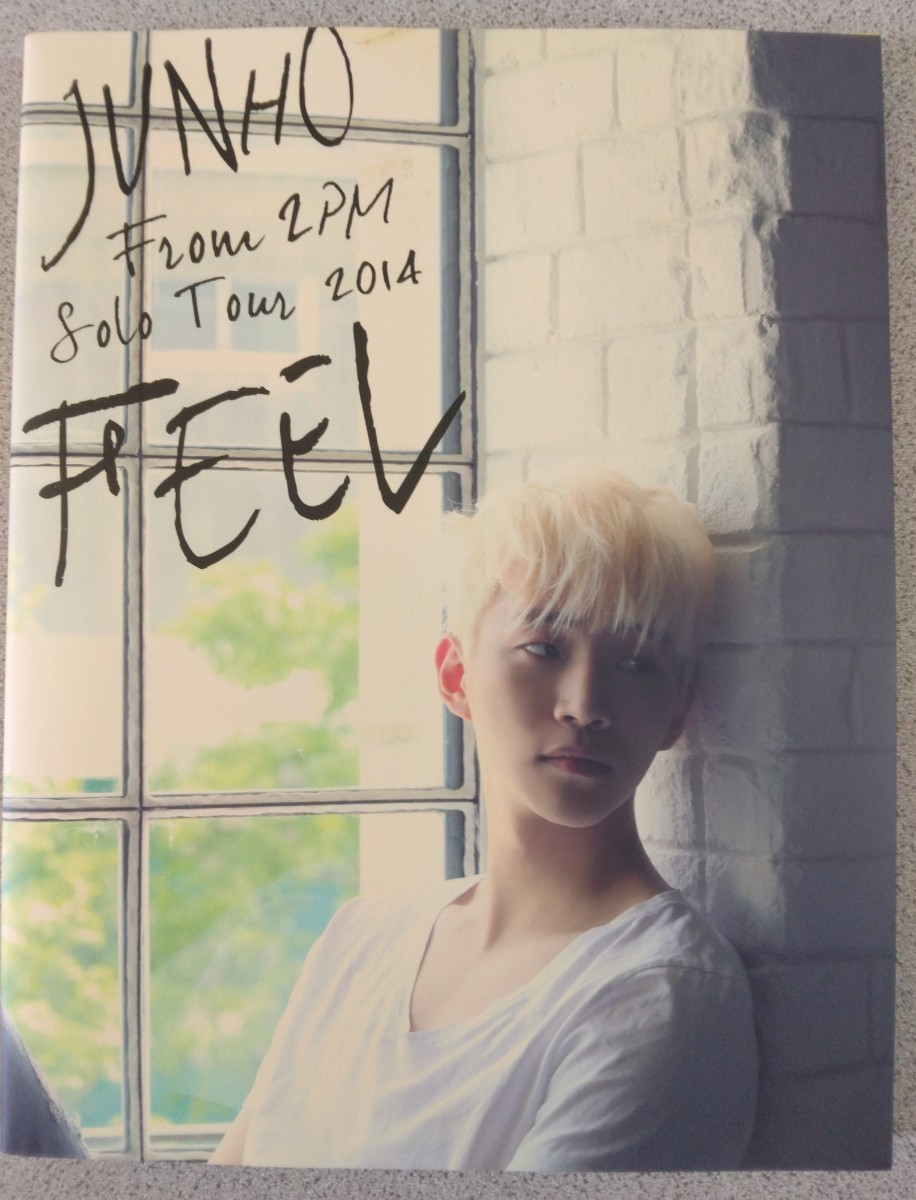JUNHO (from 2PM) Solo Tour 2014 『FEEL』ツアーパンフレット ジュノ フォトブック K-POP 希少品美品 送料無料_画像1