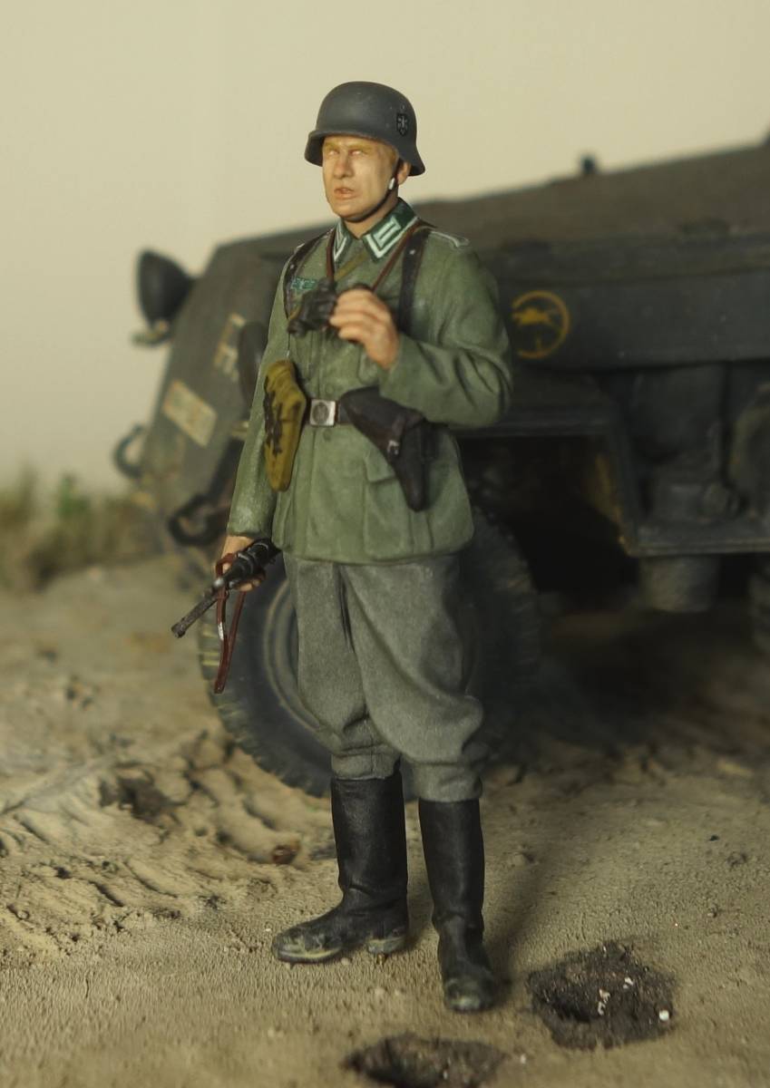 タミヤMM 1/35 ドイツ国防軍 下士官1体【21】 組み立て塗装済み完成品 1:35 German Wehrmacht NCO, Painted finished. - 完成品 タミヤMM 1/35 ドイツ国防軍 下士官1体【21】 組み立て塗装済み完成品 1:35 German Wehrmacht NCO, Painted finished. - 完成品