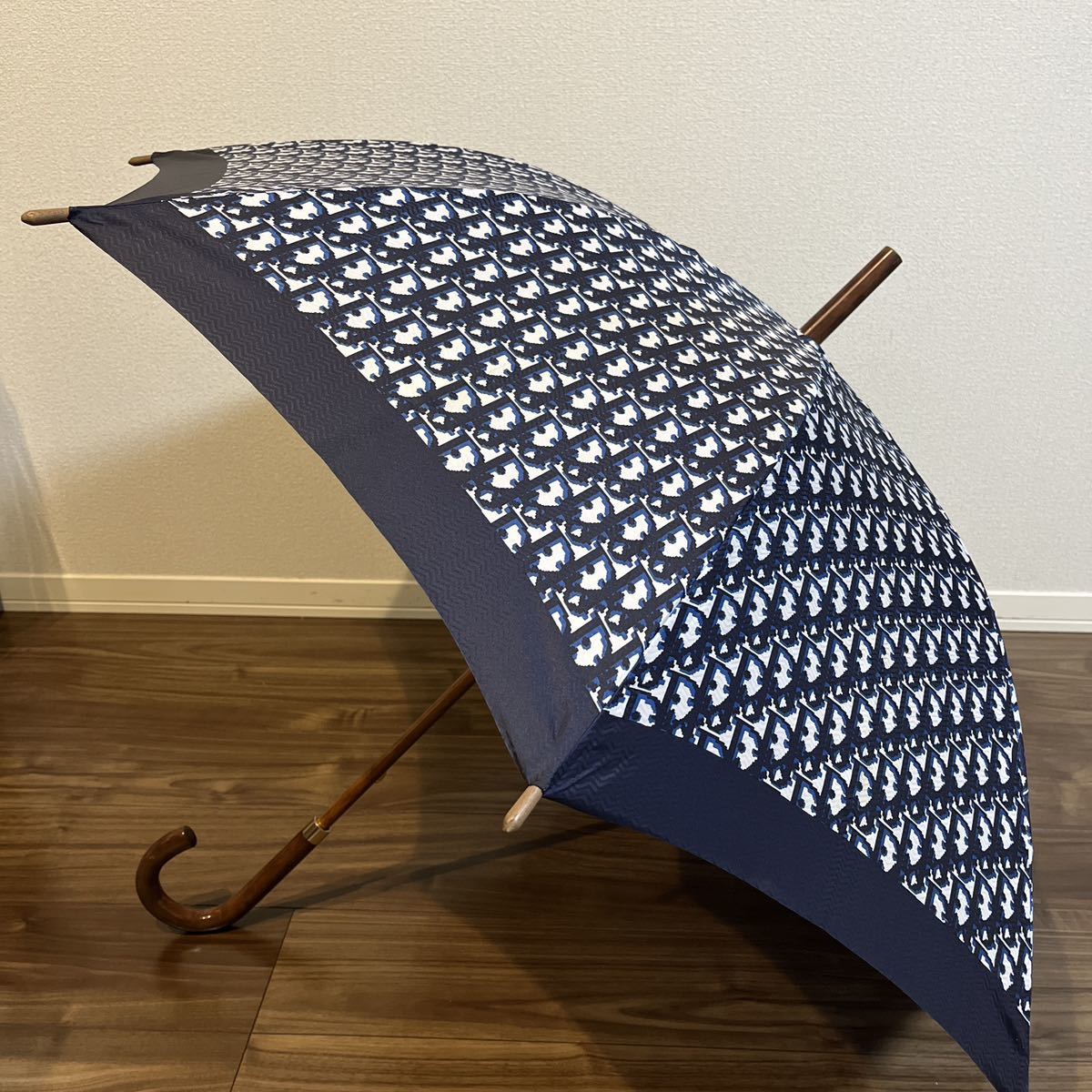  Christian Dior Christian Dior зонт Vintage Dior зонт от дождя общий рисунок длинный зонт Toro ta- рисунок темно-синий белый 1 иен старт 