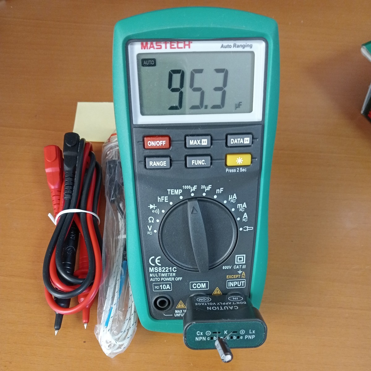 デジタルマルチメーターMASTECH社MS8221C長期未使用保管品、テスター基本動作確認済(電圧、電流、電解コンデンサー容量、温度)_画像6