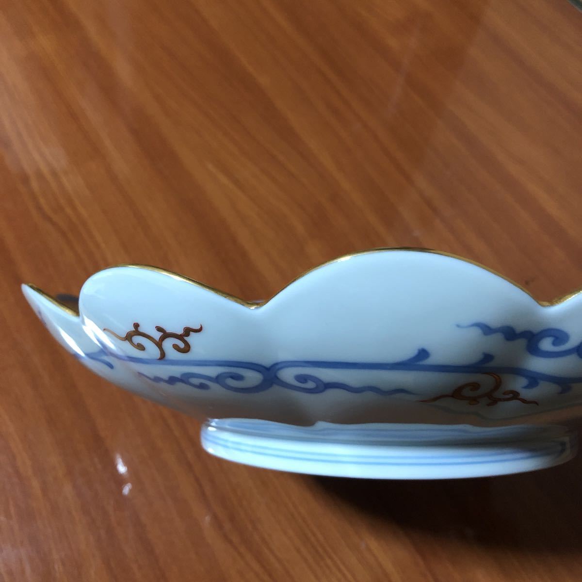 送料無料〉深川製磁 染錦金彩鳳凰 菊割 大皿 盛鉢 煮物 サラダ 送料無料〉深川製磁 染錦金彩鳳凰 菊割 大皿 盛鉢 煮物 サラダ