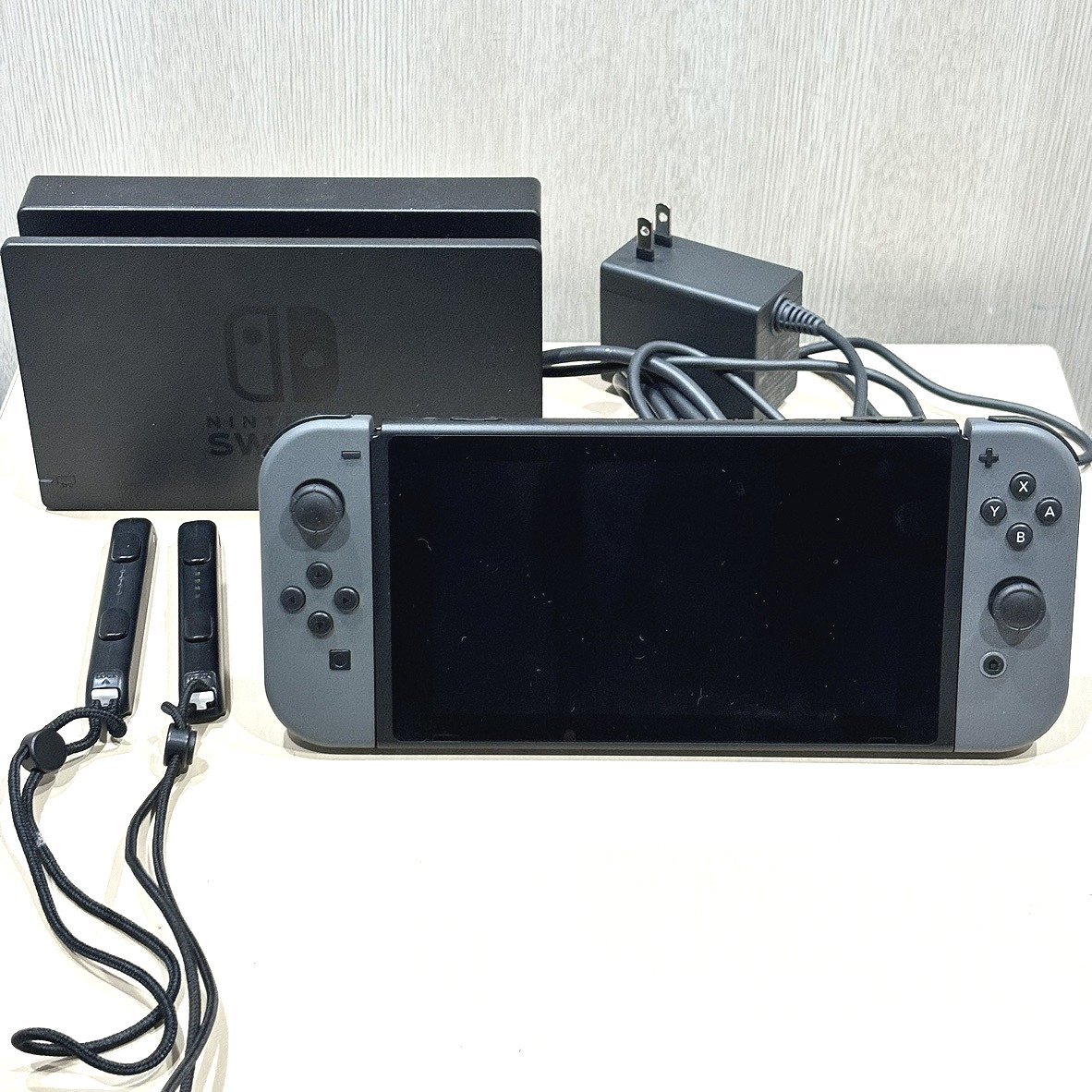 【76】1円～ Nintendo Switch HAC-001 ニンテンドースイッチ 本体 グレー 通電のみ確認済み 人気 ゲーム機 任天堂 箱無し USED品