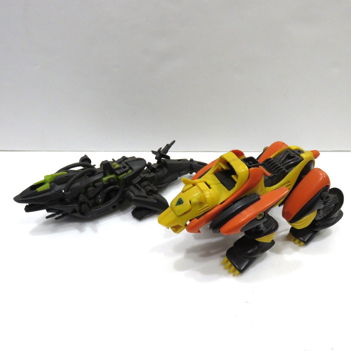 【76】1円～ ZOIDS ゾイド パーツ取り 2点セット トカゲ オオカミ ジャンク 部品取り 現状品_画像1