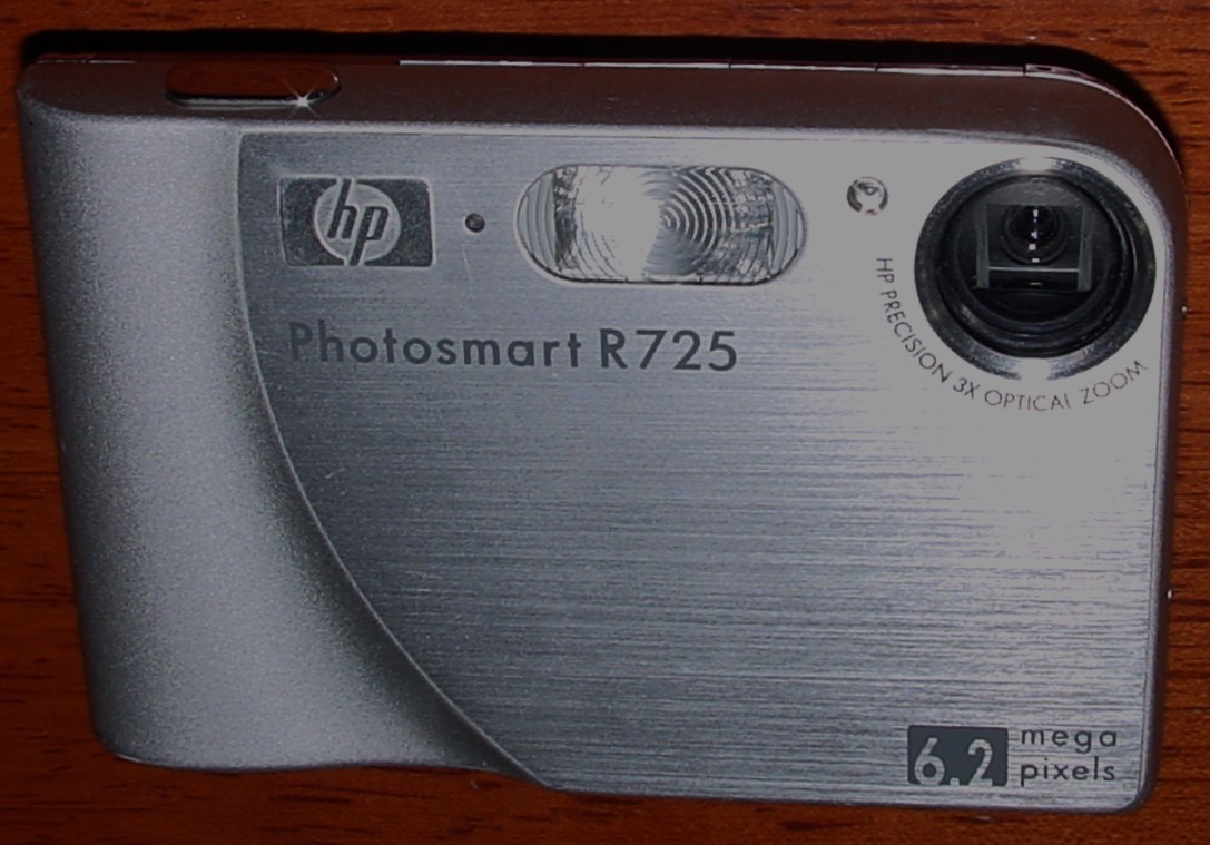 古いHPのコンデジ　Photosmart R725V　シルバー　中古ジャンク_画像3