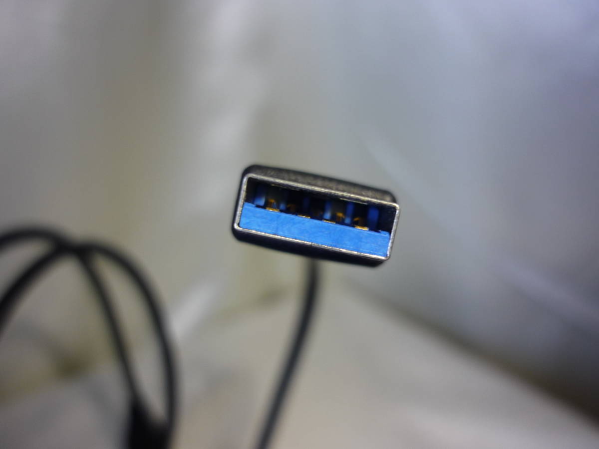 USB3.0-A（オス）⇔ USB マイクロB（オス）　USBケーブル 1.0m　A-マイクロB　ハードディスクやカメラHDD接続などに_画像2