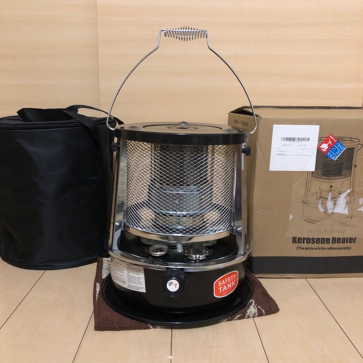 SAFETY TANK 小型携式石油ストーブ DMY-002 油タンク容量 :4.5L Kerosene heater 色:黑色 携カバー付き 手動 点火 の商品詳細 | JDirectItems Auction | One Map by FROM JAPAN SAFETY TANK 小型携式石油ストーブ DMY-002 油タンク容量 :4.5L Kerosene heater 色:黑色 携カバー付き 手動 点火 の商品詳細 | JDirectItems Auction | One Map by FROM JAPAN