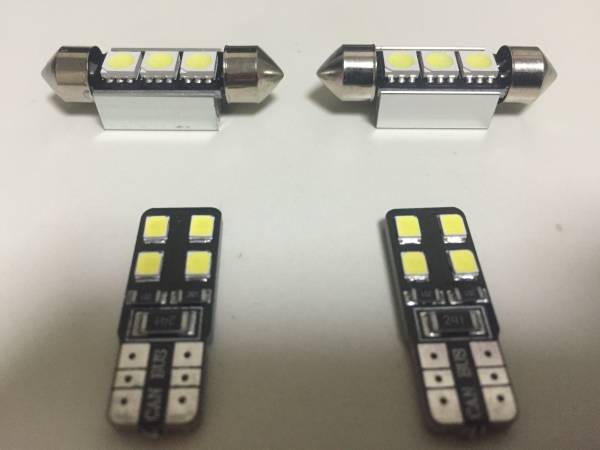 ★類似粗悪品・吊上出品者に注意★メルセデスベンツ ポジションLED2個+ナンバー灯LED2個★W211 W209 W202 W219 W220 W245 W164 R170 W168⑥の画像1