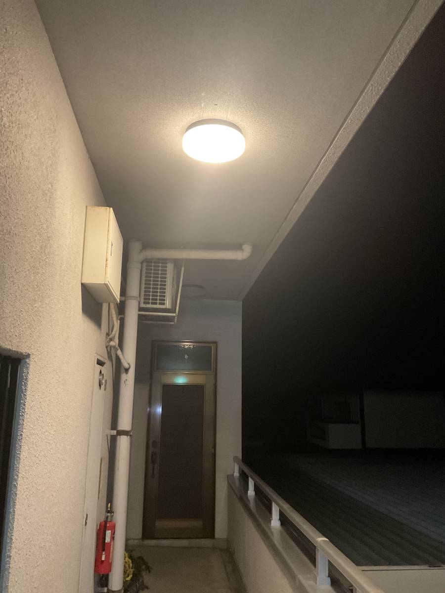 【新品 未使用】 Koizumi コイズミ照明 防雨防湿型シーリングAU46979L_画像3