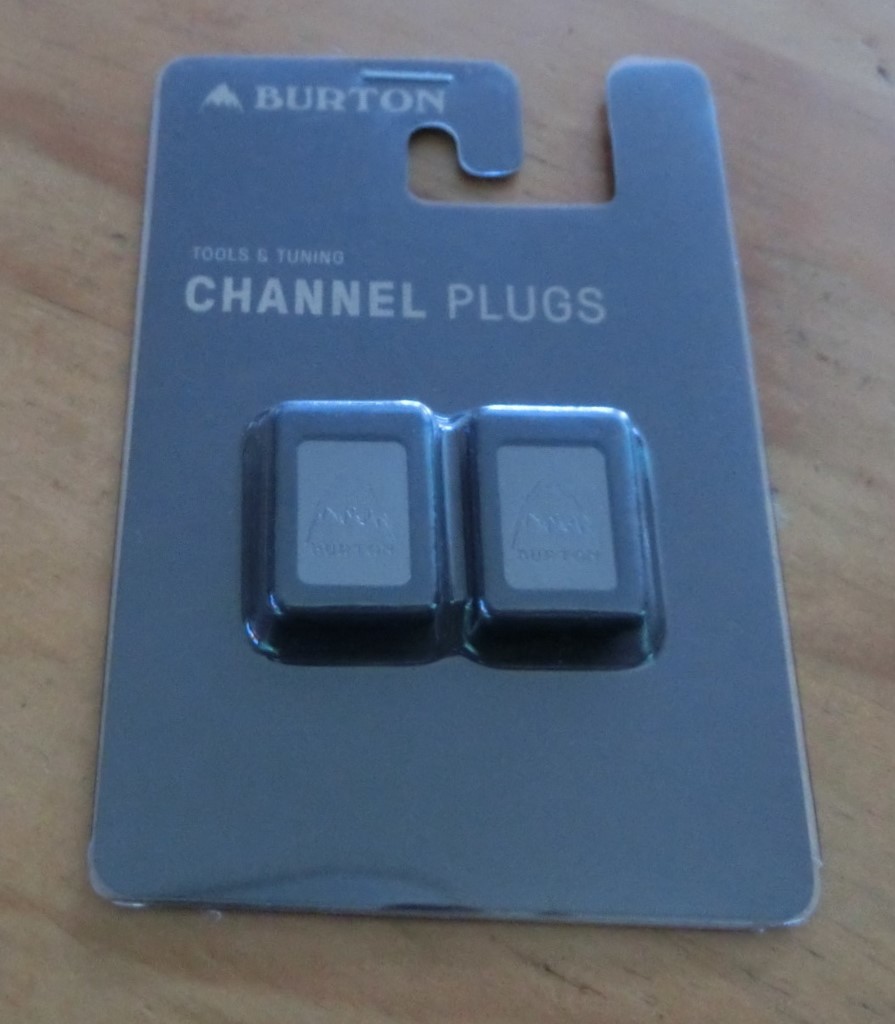 即決★未使用品★ＢＵＲＴＯＮ★ＣＨＡＮＮＥＬ★ＰＬＵＧＳ★Ｍ６の交換用プラグ★バートン★チャンネル★プラグ_画像1