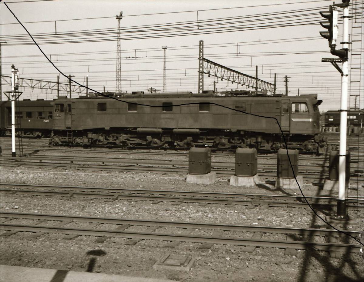 国鉄時代　昭和30年代　EF58 初期型有り　　４枚　高崎駅　データをメール添付で。_画像3