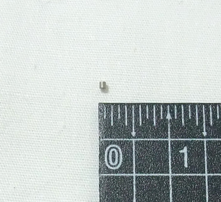 ネオジム磁石 直径1mm×厚さ1mm 20個セット（グレードN35、超極小、新品） _画像1