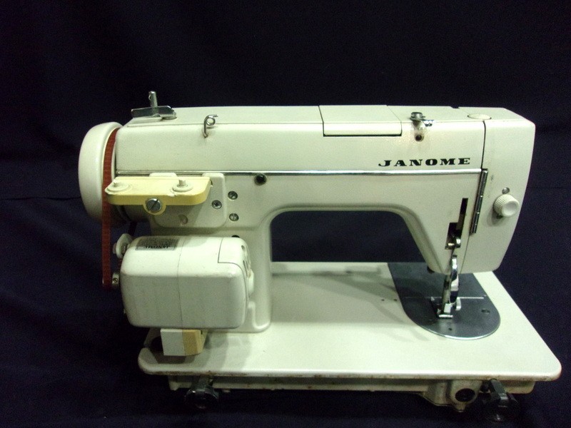 1000円スタート ミシン JANOME MODEL680 ジャノメ ハンドクラフト 手工芸 蛇の目 ジャノメミシン 12 ミシン⑬1008_画像8
