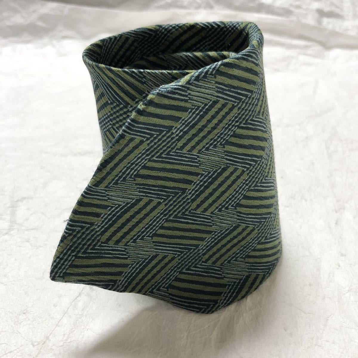 美品 GIORGIO ARMANI CRAVATTE ジョルジオアルマーニ ネクタイ 美品 GIORGIO ARMANI CRAVATTE ジョルジオアルマーニ ネクタイ