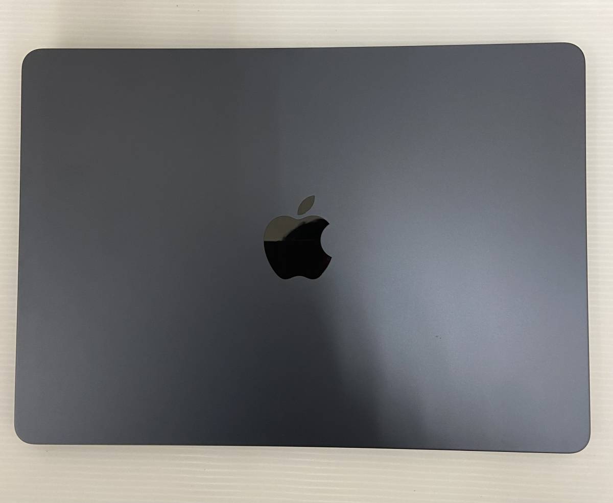 B#5140 MacBook Air 13.6インチ 16GB 512GB 付属品完備 現状・新古品_画像3