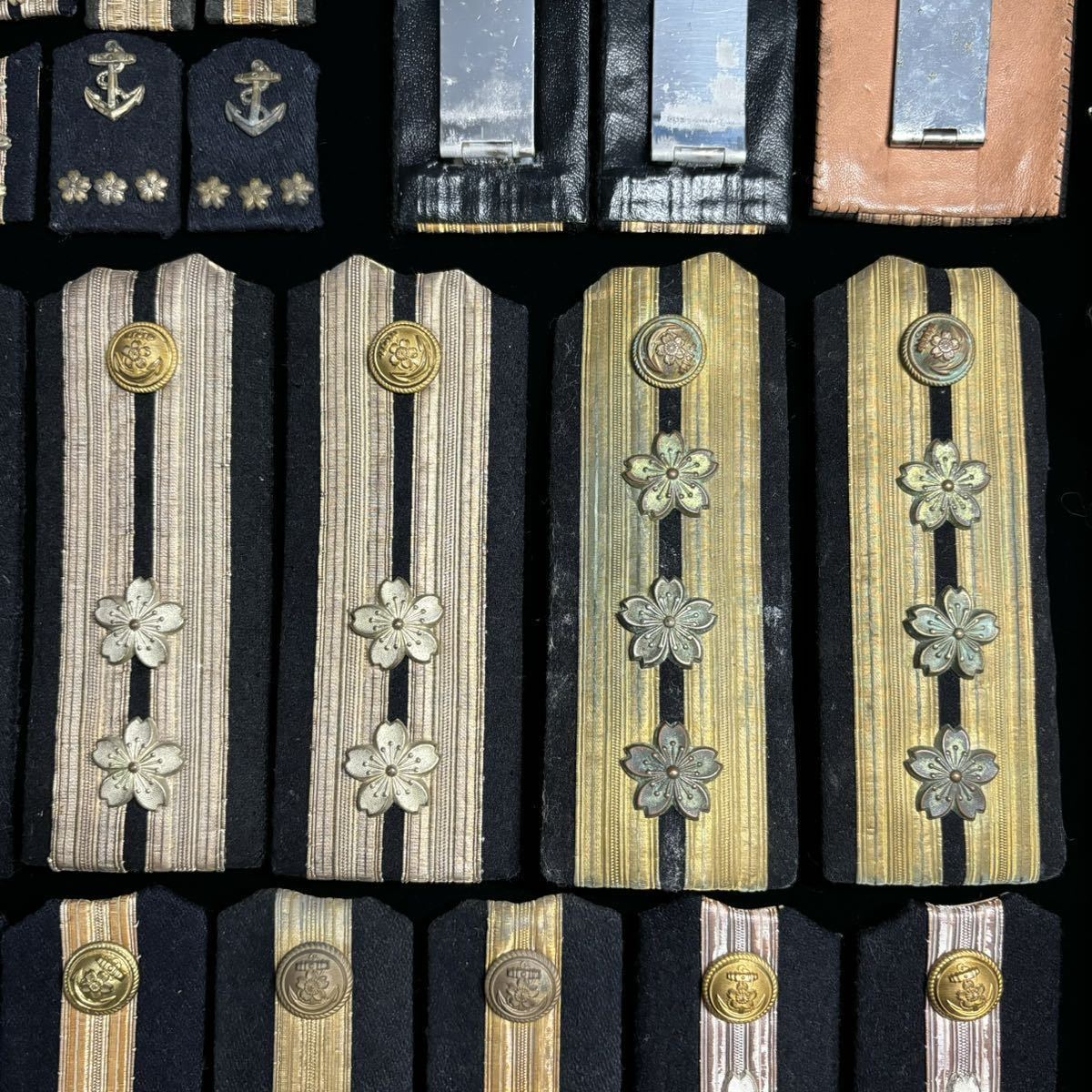 旧日本海軍 肩章 襟章 大将 少将 大佐 中佐 少佐 大尉 中尉 少尉 旧日本海軍 肩章 襟章 大将 少将 大佐 中佐 少佐 大尉 中尉 少尉