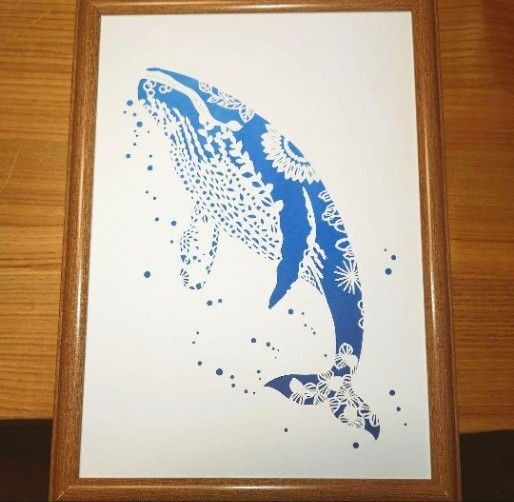 切り絵　クジラさん