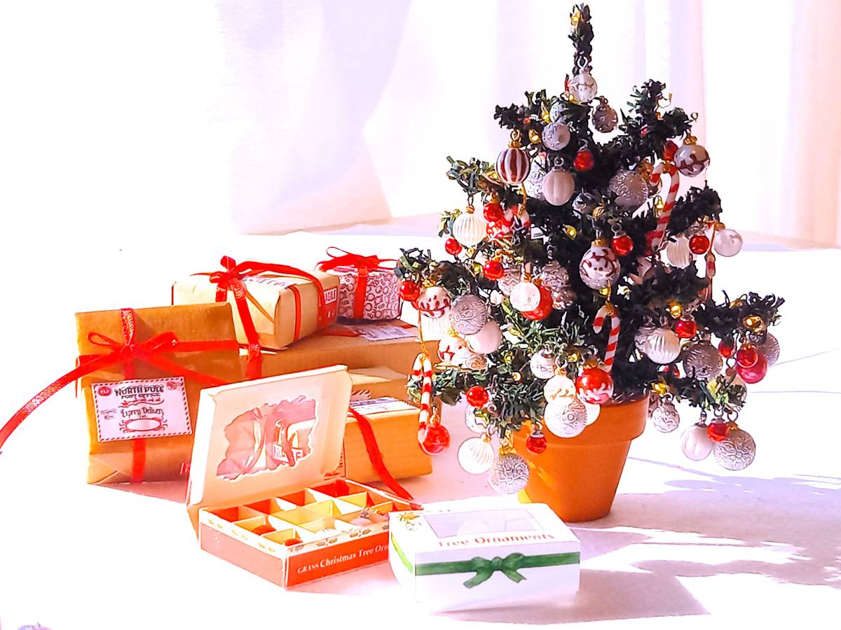 ミニチュア ● クリスマスツリー LED60灯 ● キャンディカラー オーナメント キャンドル● ドールハウス ハンドメイド ドール小物 撮影小物