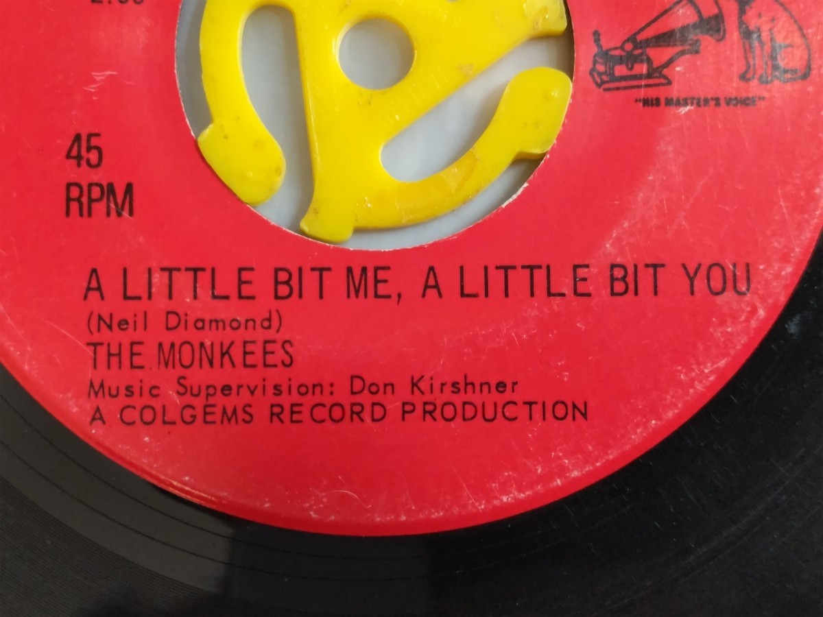 激レア★【「ザ・モンキーズ」幻の3rdシングル】THE MONKEES”A LITTLE BIT ME,A LITTLE BIT YOU／SHE HANGS OUT“ カナダ盤・1967年_画像5