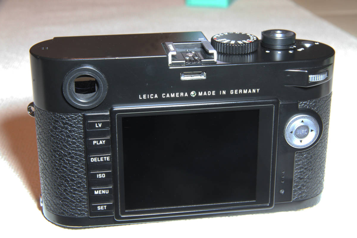 ライカ LEICA M type240_LCDシールはがしてあります。