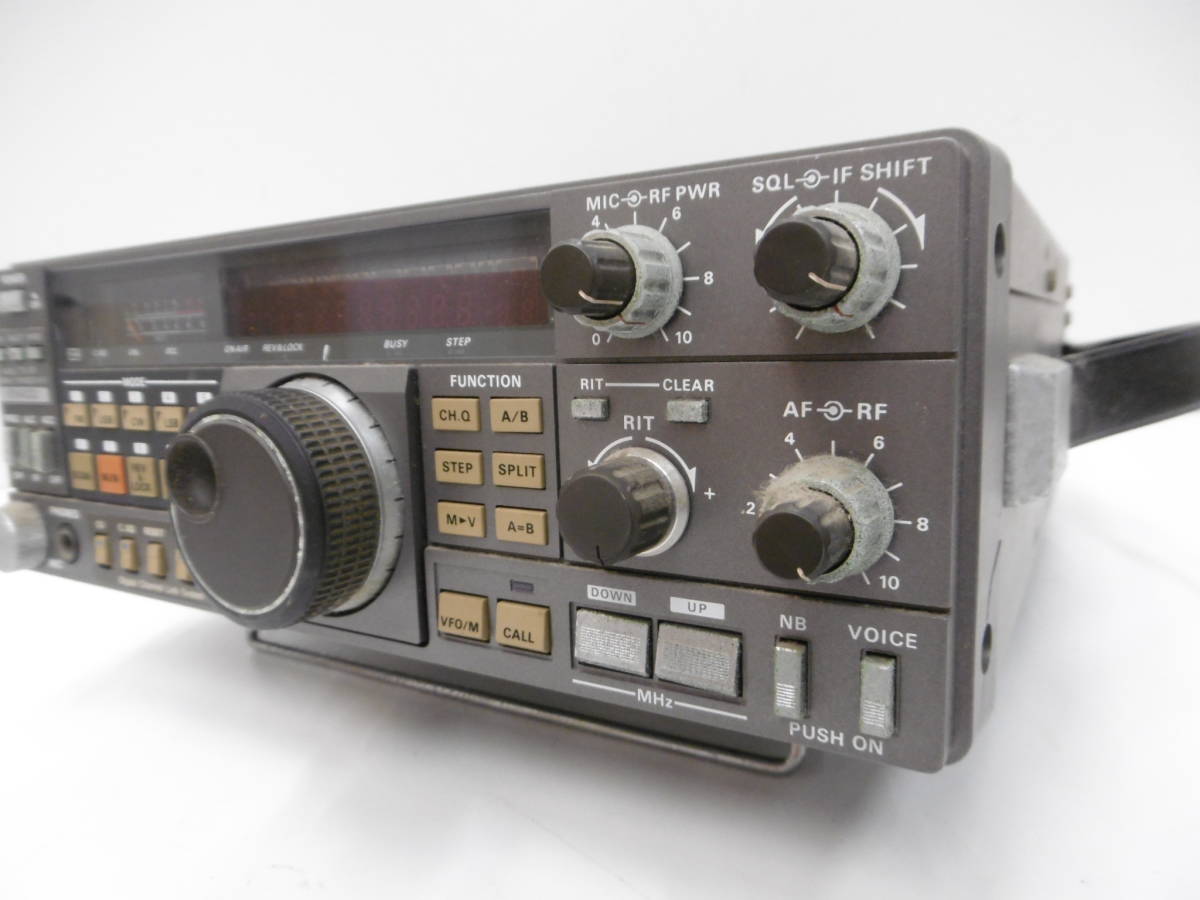 ハローCQ祭 ケンウッド アマチュア無線機 TS-811 KENWOOD 430MHZ オールモードトランシーバー 作動未確認 ジャンク品 現状品 長期保管品_画像10