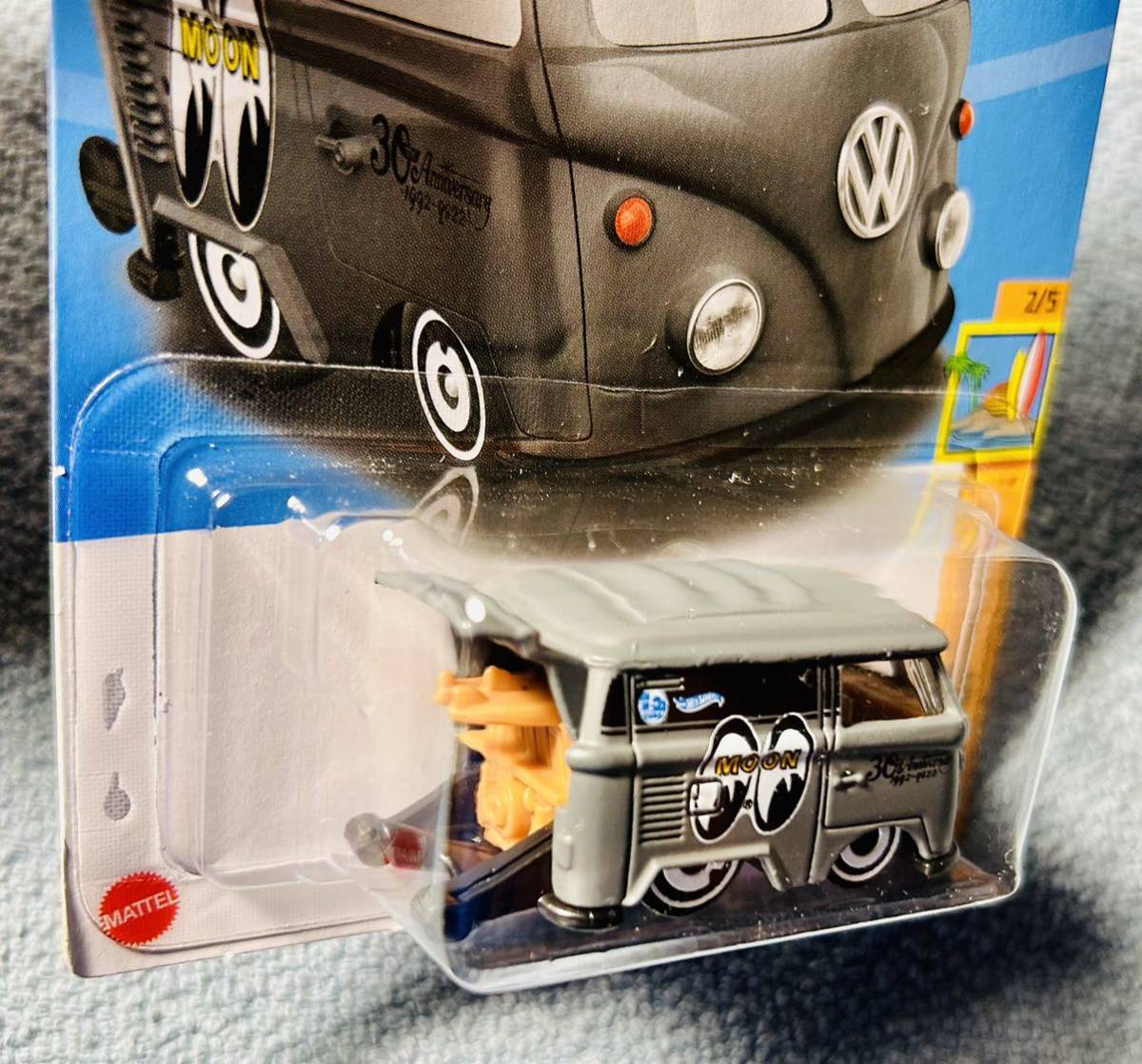 ホットウィール Hot Wheels KOOL KOMBI クール コンビ グレー SURF'S UP ムーンアイズ VW_画像3