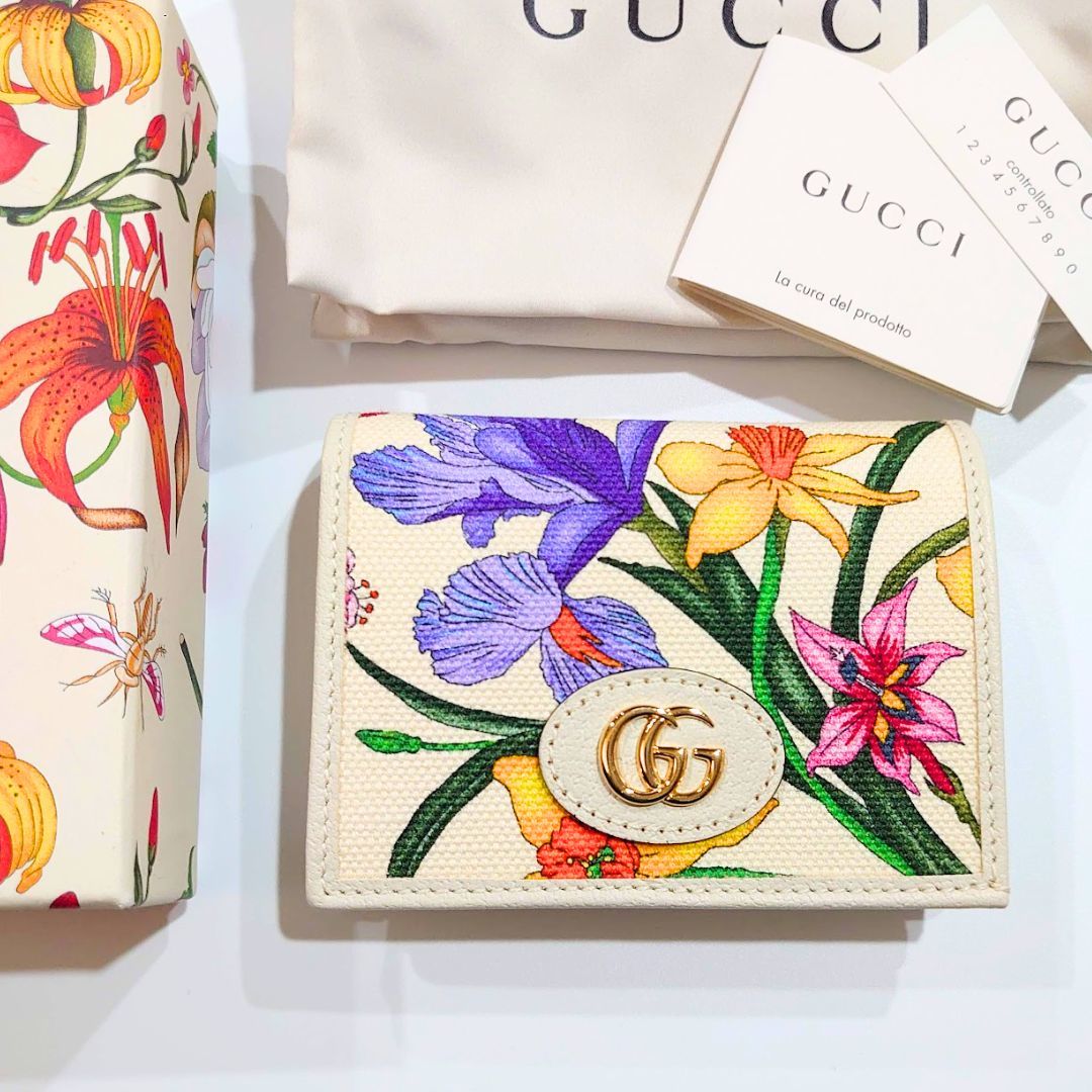 【日本限定デザイン】GUCCI グッチ フローラ GGマーモント コンパクトウォレット 二つ折り 財布 ホック式 577347 花柄 ほぼ未使用  送料無料