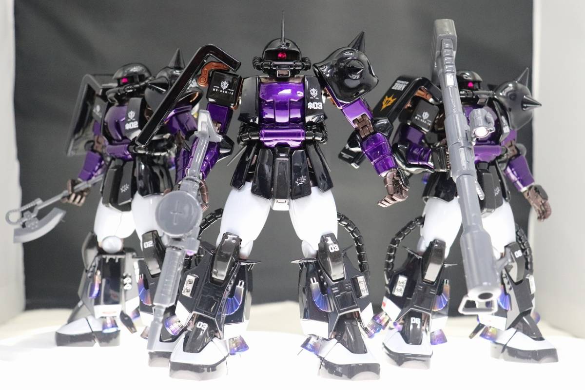 極ツヤ◆ 3体セット 塗装済完成品 ◆ MG 1/100 黒い三連星 高機動型ザクⅡ 2.0 完成品◆ キャンディ塗装 ザク 高機動型 ver.2.0_画像2