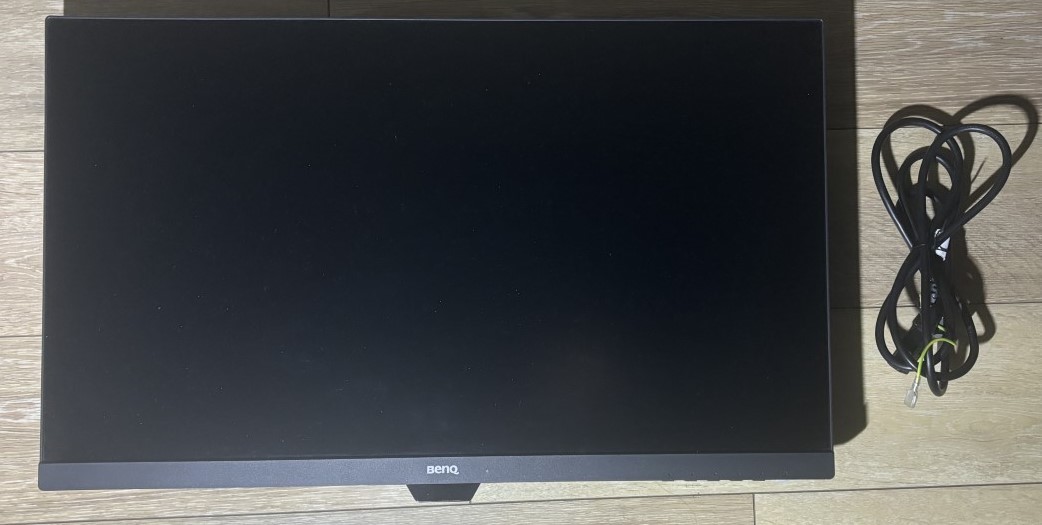 27インチモニター BenQ PD2705Q_画像1