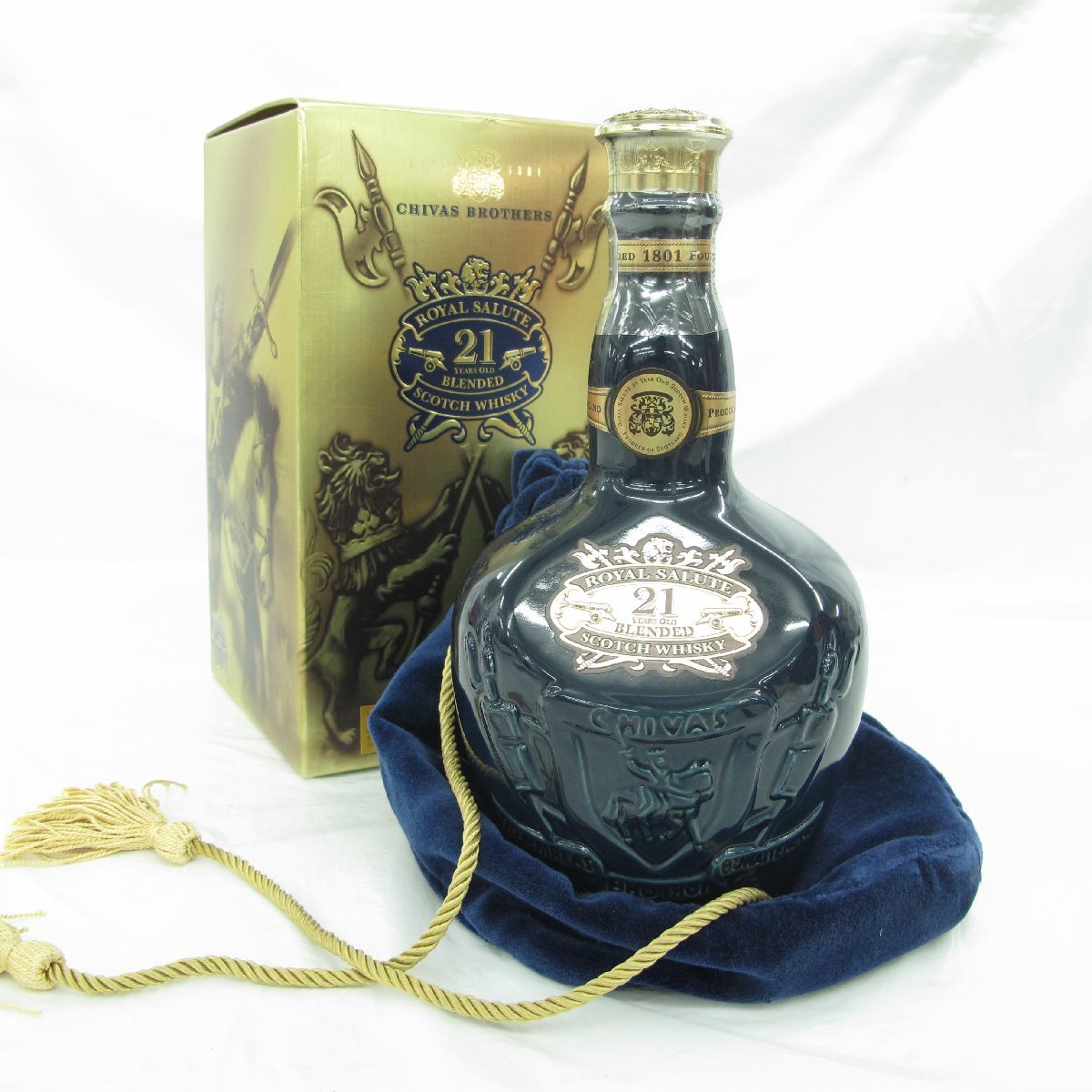 【未開栓】ROYAL SALUTE ロイヤルサルート 21年 青 陶器ボトル ウイスキー 700ml 40% 1306g 箱/布袋あり 11449307 1215_画像1